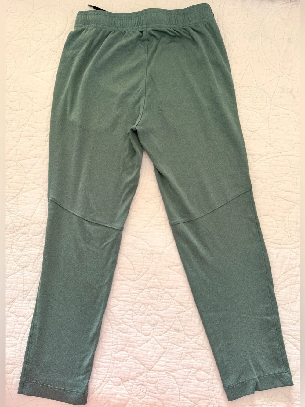 EUC OLD NAVY Boys Tapered Soccer / Joggers / Active Pull-On Pants, Green - Sz L